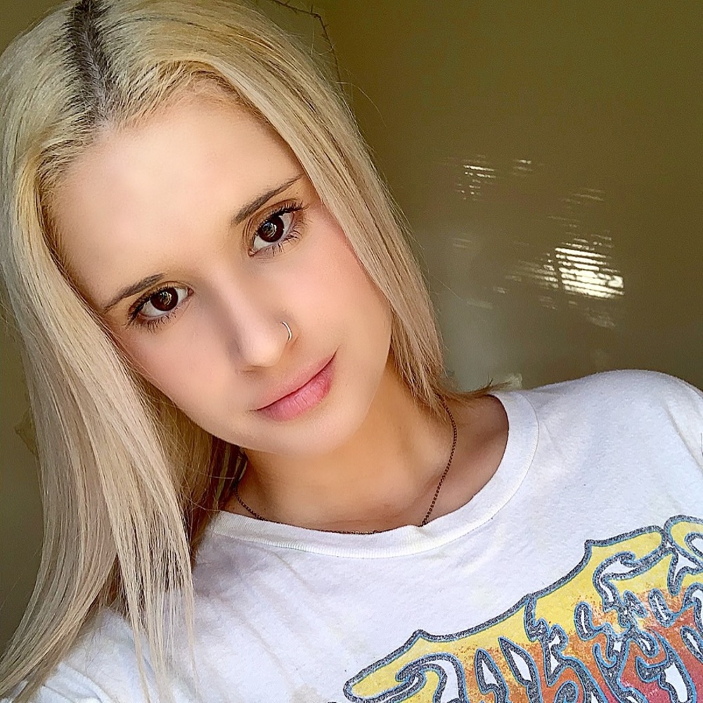 Meet your Posher, Chana